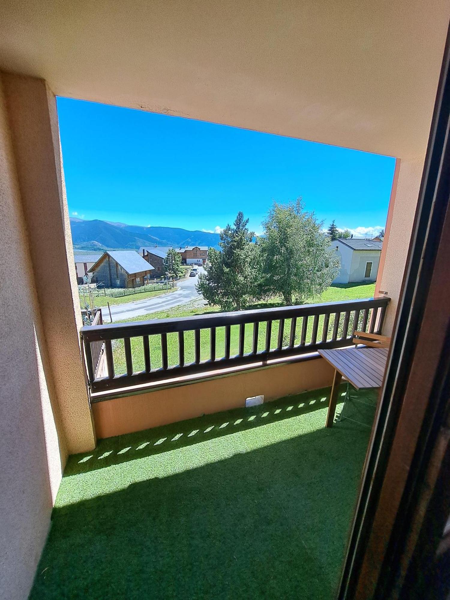 Studio Cabine 4 Couchages, Vue Face Aux Montagnes Font-Romeu-Odeillo-Via Kültér fotó